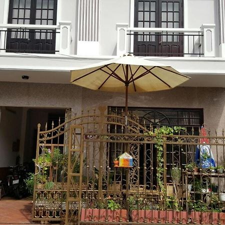 Little Home Hostel Vinh Hai Exterior photo