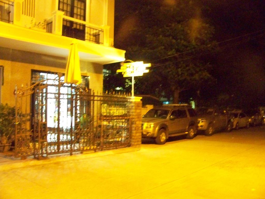 Little Home Hostel Vinh Hai Exterior photo