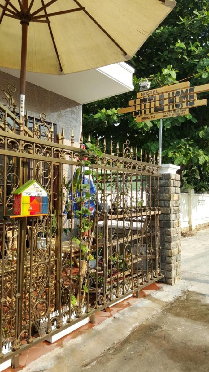 Little Home Hostel Vinh Hai Exterior photo